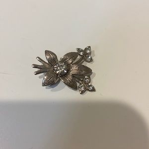 Small Vintage Flower Silver Tone Brooch Pin
